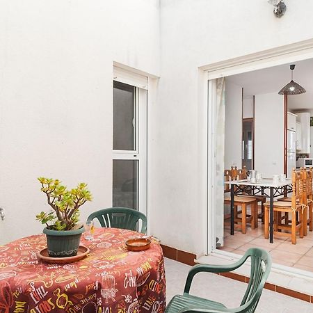 Apartamento De Alquiler En بارباتي المظهر الخارجي الصورة