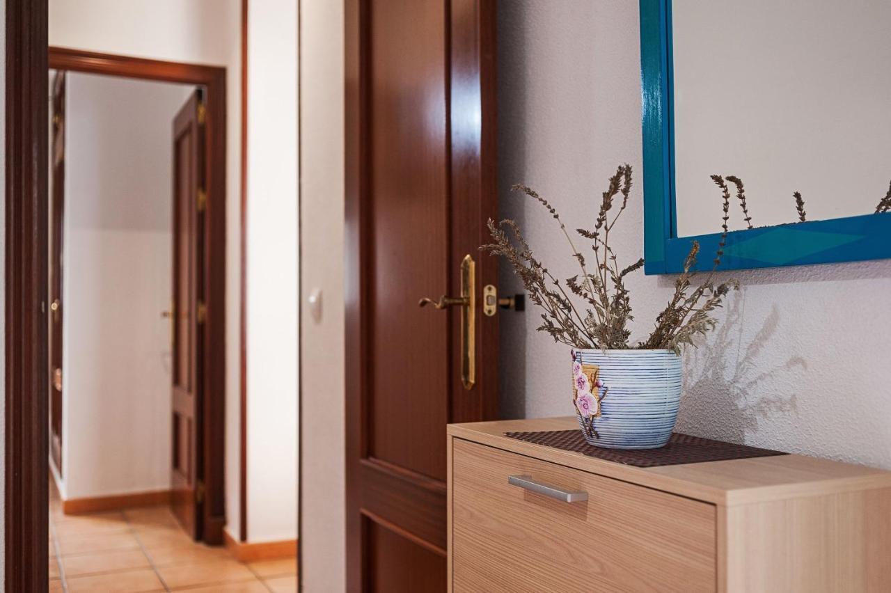 Apartamento De Alquiler En بارباتي المظهر الخارجي الصورة